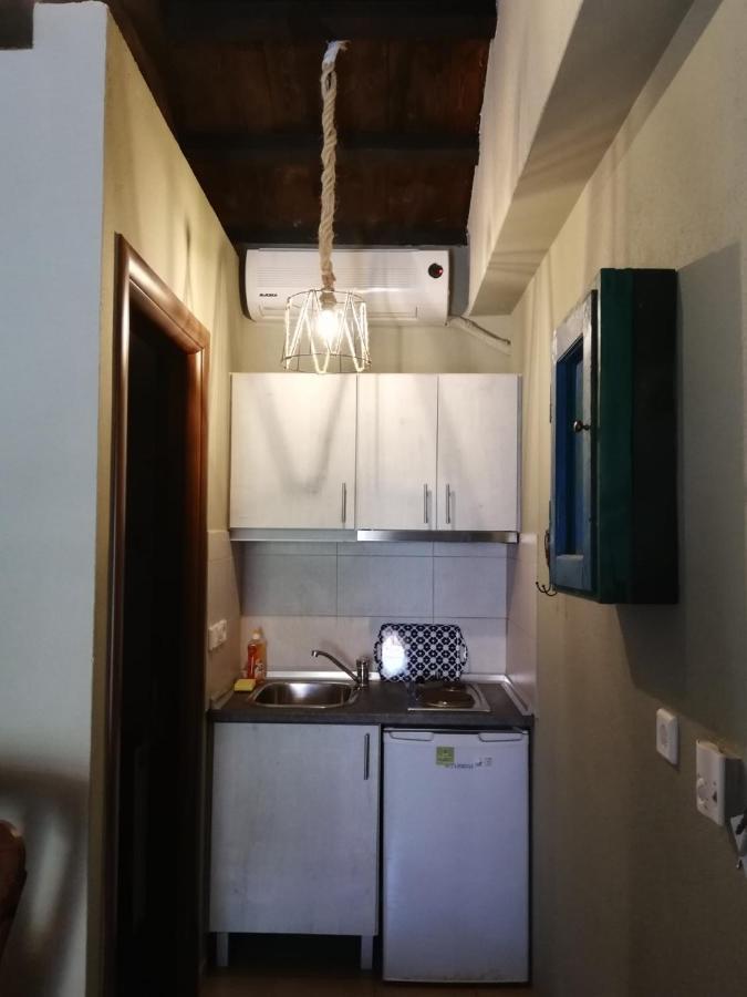 Guesthouse Axieros Samothraki Exterior photo